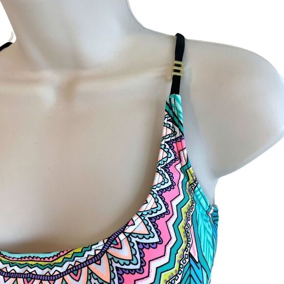 Bar lll Boho Aztec Cutout Swimsuit - Picture 4 of 8
